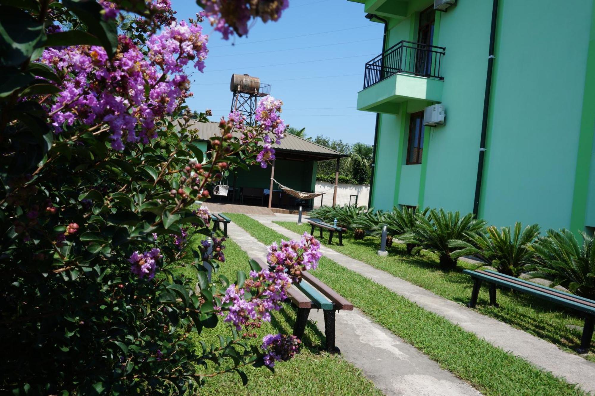 Villa Qero Batumi Esterno foto
